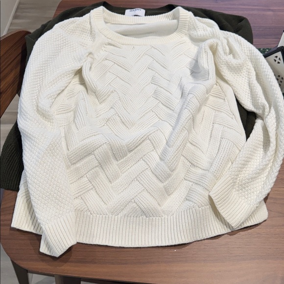 Sweater bundle - Picture 4 of 4